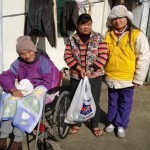 Sending love and distributing daily necessities to a disadvantaged family in Miaoli