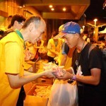 Caring for Homeless Friends during Dragon Boat Festival, Formosa (10)