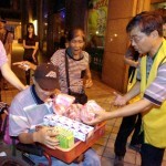 Caring for Homeless Friends during Dragon Boat Festival, Formosa (8)