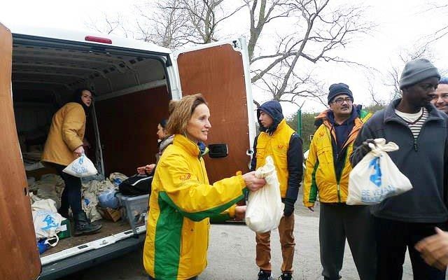 Refugee Aid in Calais, France - November 14-15 relief efforts