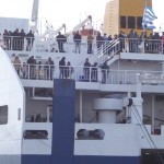20151217 ferry carrying thousands of refugees arriving in Pireaus harbor in Athens Greece (4)