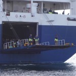 20151217 ferry carrying thousands of refugees arriving in Pireaus harbor in Athens Greece (5)