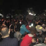 Refugees and volunteers dancing (12)